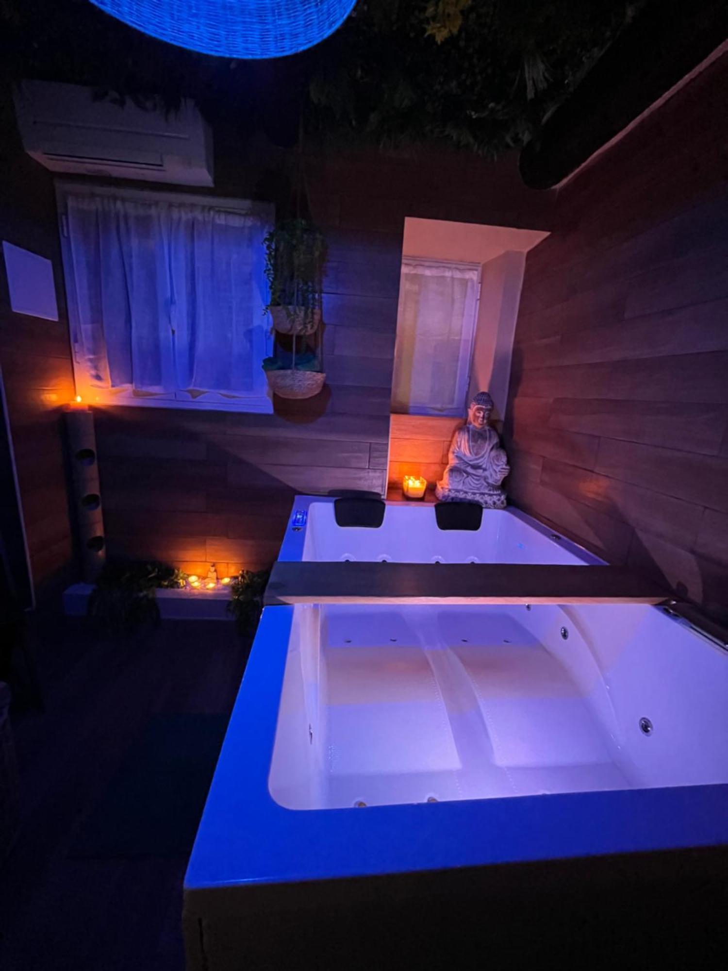 Le Balneo Jacuzzi Vieil Antibes Safranier Appartement Buitenkant foto