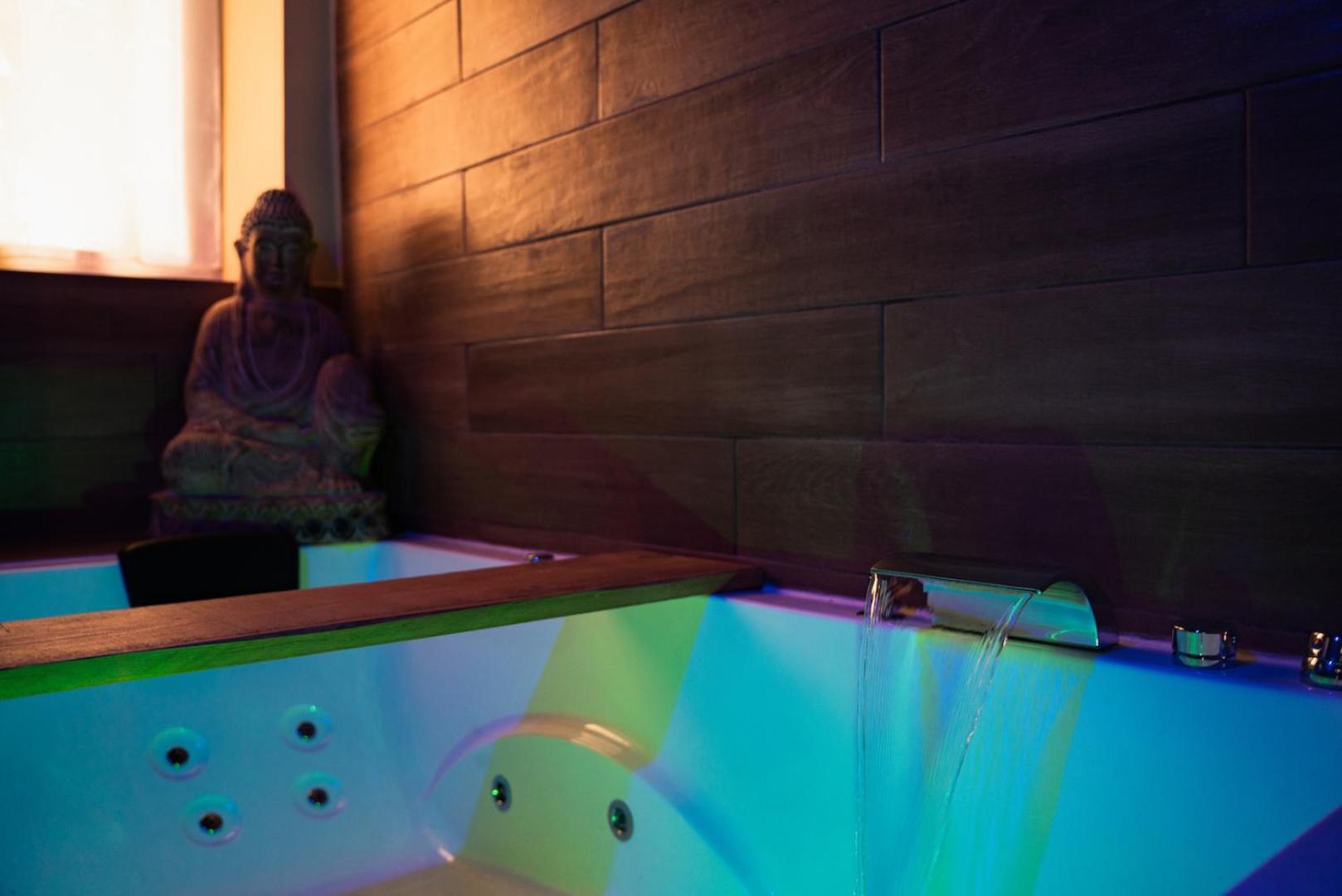 Le Balneo Jacuzzi Vieil Antibes Safranier Appartement Buitenkant foto